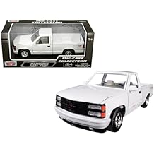 1992 Chevrolet 454 SS Pickup Truck White 124 Diecast Model Car by Motormax