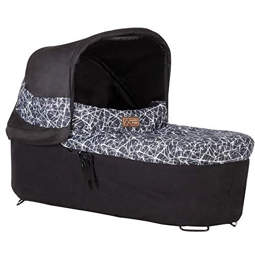 Mountain Buggy Carrycot Plus مع أوضاع المقعد 3 لعام 2015 Terrain و Plus One و Urban Jungle، Graphite