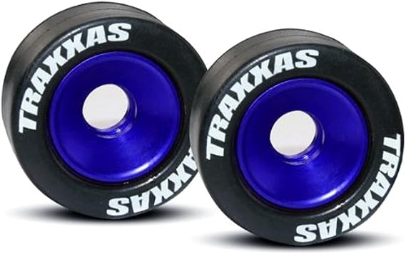 إطارات المطاط Traxxas 5186A المركبة على عجلات من الألمنيوم الأزرق المؤكسد (زوج)