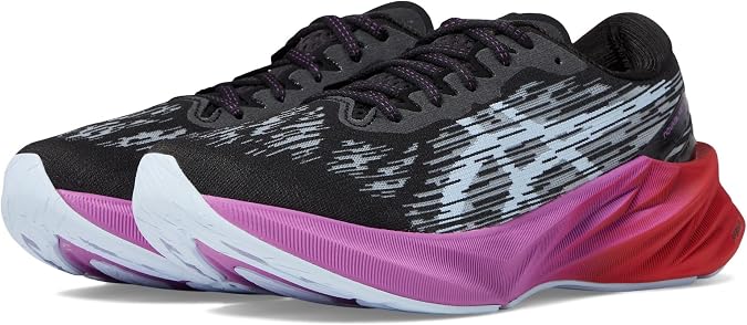 أحذية رياضية من ASICS & # 39 ؛ s NOVABLAST 3 Trail