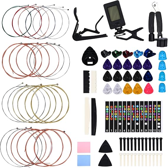 85PCS طقم اكسسوارات الغيتار، وتشمل سلاسل الصوتية، موالف، كابو، سلسلة اللفاف وقاطع، يختار، دبابيس الجسر، المكسرات والسروج، حامي الاصبع، يختار الاصبع، ملصقات لوحة الفريتس للاعبي الغيتار